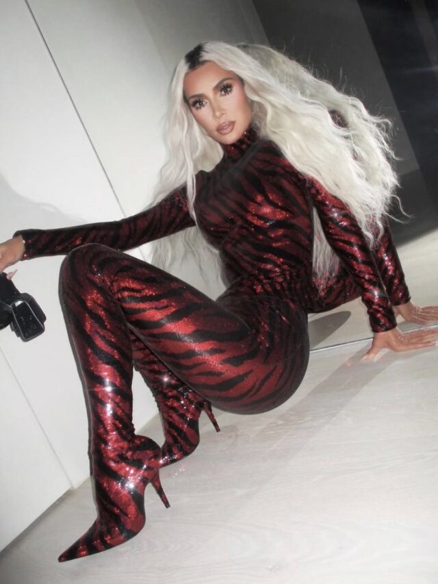 Kim Kardashian Disco night 3