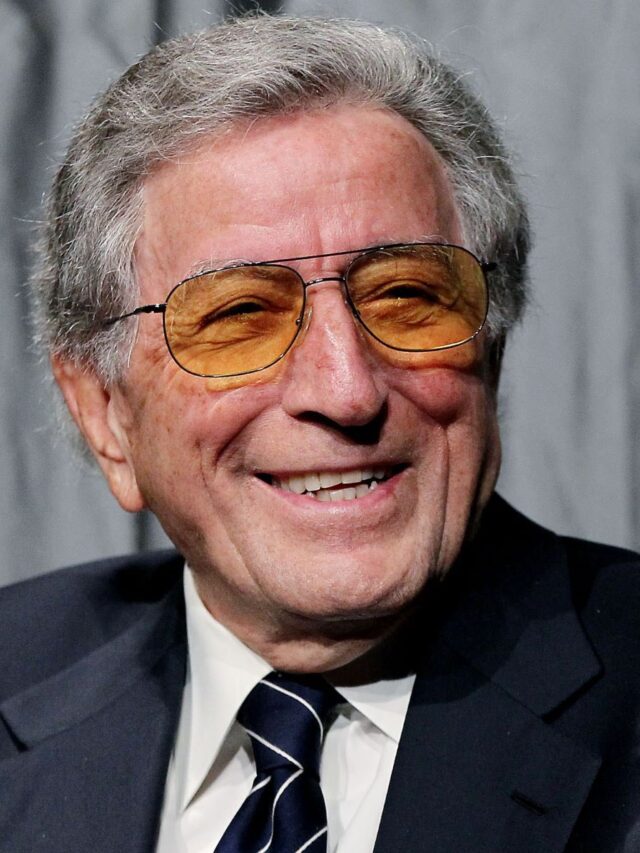 Many Celebrities pay tribute to Tony Bennett